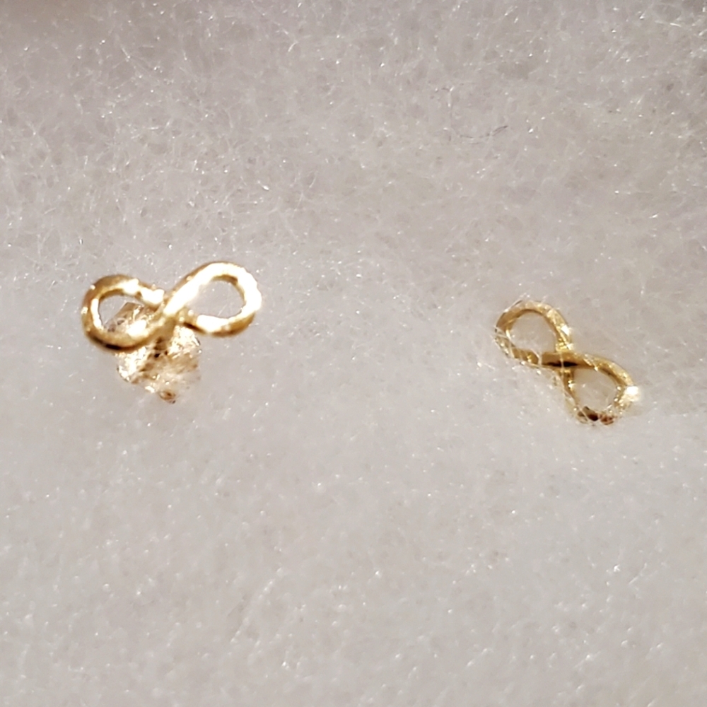 Tiny infinity stud earrings, 18k gold plated